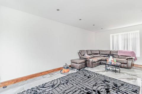 undefined, Homestead Way, Luton LU1