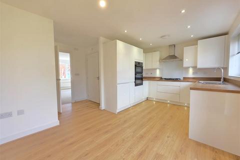 4 bedroom semi-detached house for sale, Huntsman Drive, Brockworth, Gloucester