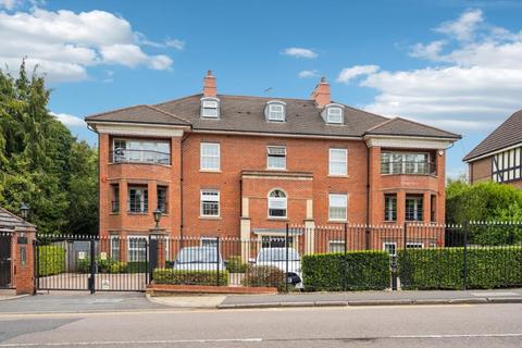 2 bedroom flat to rent - Beechcroft Place, Northwood HA6