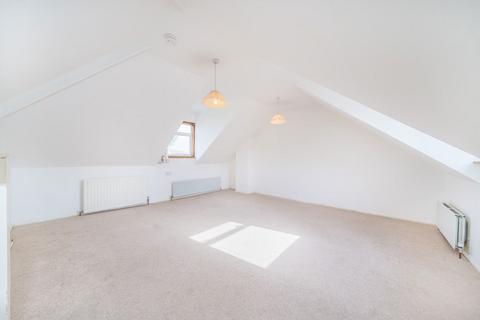 undefined, Sheringham Avenue, Whitton TW2