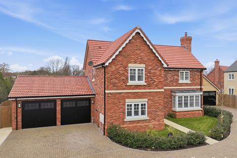 4 bedroom detached house for sale, Speedwell Walk, Great Bentley, CO7