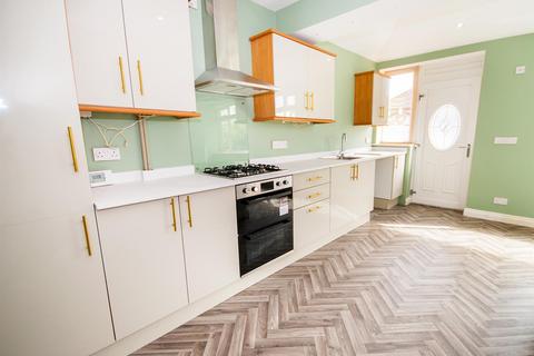 3 bedroom house to rent, White Swallows Road, Swinton, Manchester