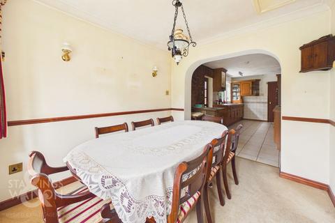 4 bedroom detached house for sale, Longwater Lane, Old Costessey, Norwich