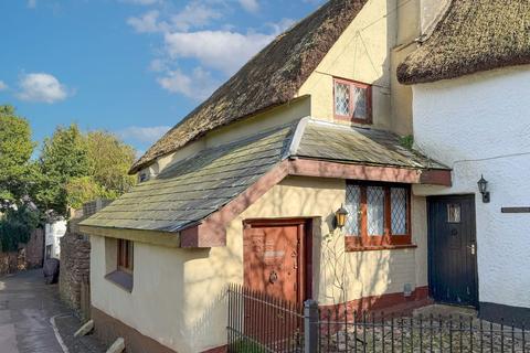 2 bedroom cottage for sale, Kirkham Street, Paignton