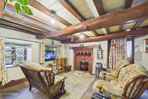2 bedroom cottage for sale, Kirkham Street, Paignton