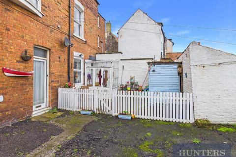 4 bedroom end of terrace house for sale, West Sandgate Terrace, Scarborough