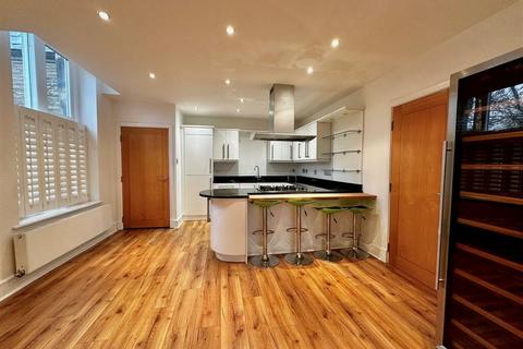 undefined, Dudley Road, Manchester M16