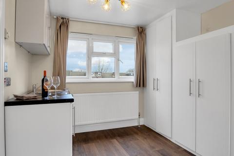 undefined, Eskdale Avenue, Northolt, UB5