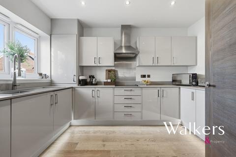 4 bedroom semi-detached house for sale, Elm Gardens, Mountnessing