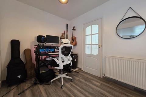 3 bedroom semi-detached house for sale, Wakefield Road, Northampton NN2