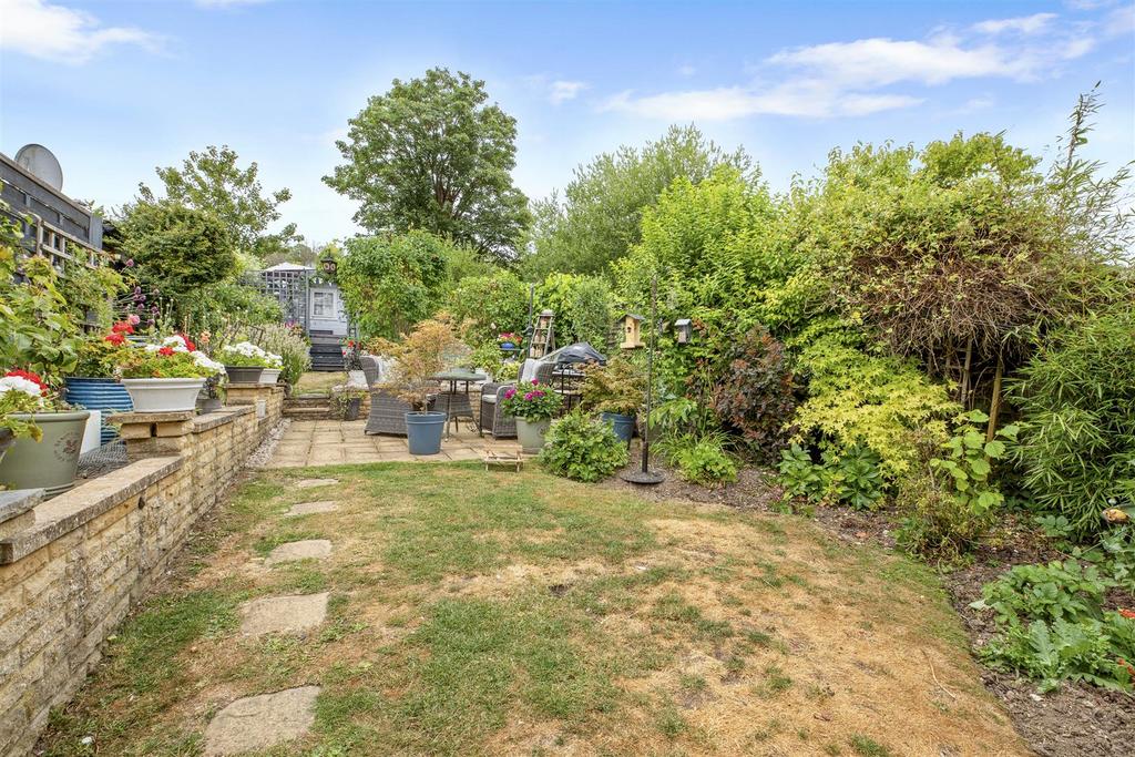 12 Chorley Road, HP14 3 AR-11.jpg