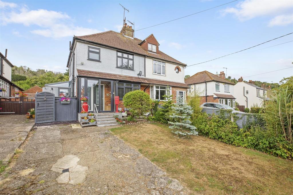 12 Chorley Road, HP14 3 AR-14.jpg