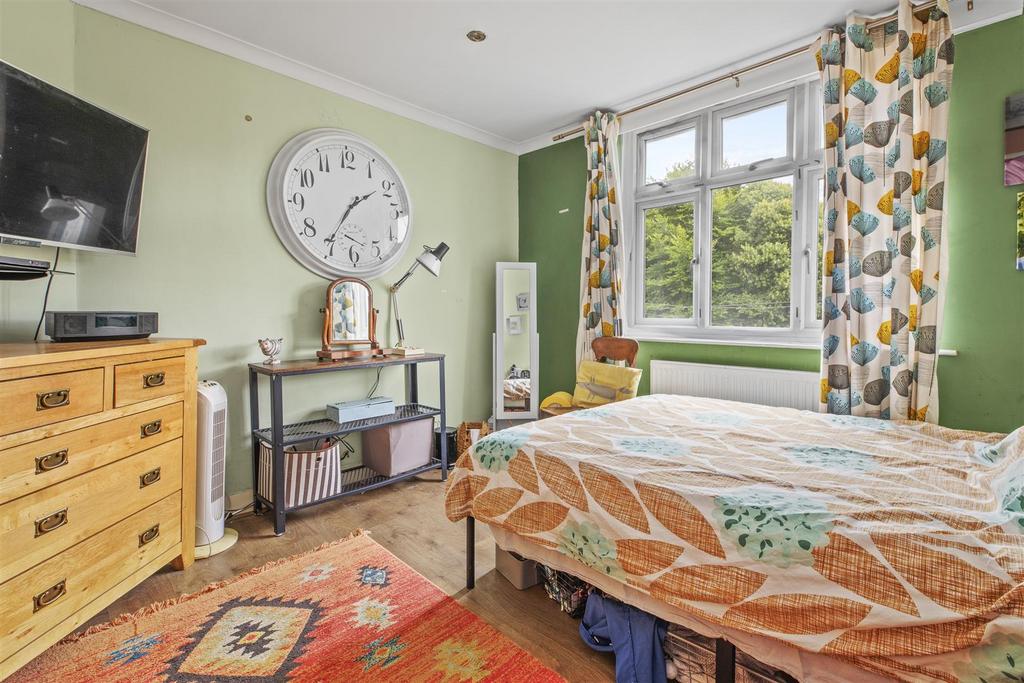 12 Chorley Road, HP14 3 AR-2.jpg