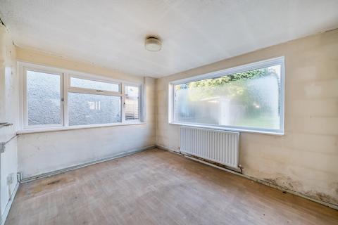 undefined, Common Lane, New Haw, KT15
