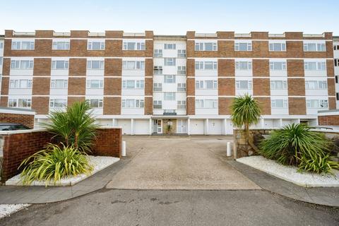 3 bedroom flat for sale, Ward Court, Hayling Island, Hampshire, PO11