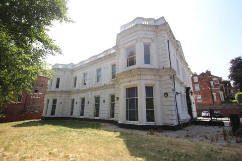 3 bedroom apartment to rent, Flat 5, Melrose House, Waverley Street , Nottingham, NG7 4BR