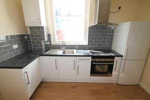 3 bedroom apartment to rent, Flat 5, Melrose House, Waverley Street , Nottingham, NG7 4BR