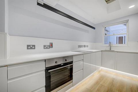 1 bedroom flat for sale, Barkston Gardens, London SW5
