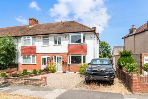 undefined, Hillcross Avenue, Morden SM4