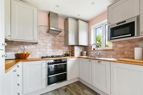 undefined, Hillcross Avenue, Morden SM4