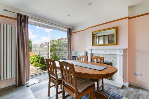undefined, Hillcross Avenue, Morden SM4