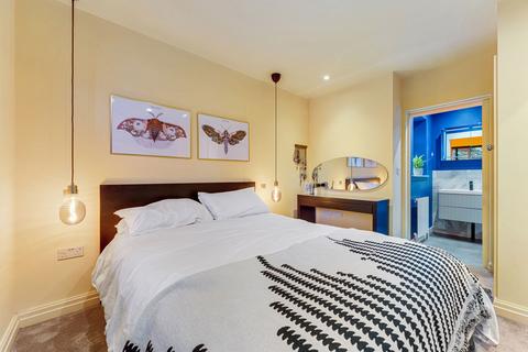 4 bedroom semi-detached house for sale, Carmona Drive, Manchester M25
