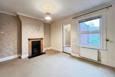 3 bedroom house to rent, London Road, High Wycombe HP11