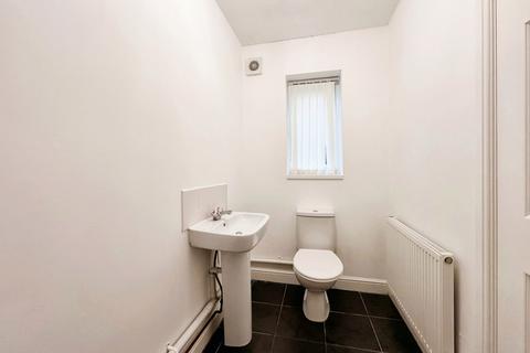 3 bedroom semi-detached house to rent, Barons Hey, Liverpool, L28