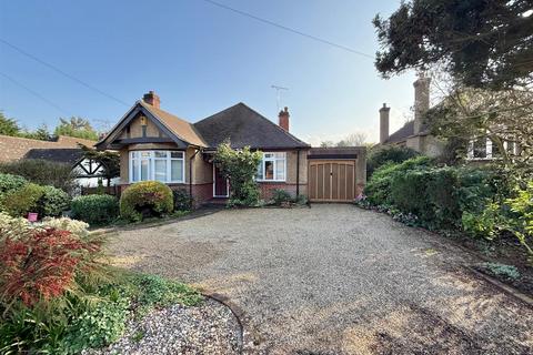 4 bedroom detached bungalow for sale, Shenfield Crescent, Brentwood