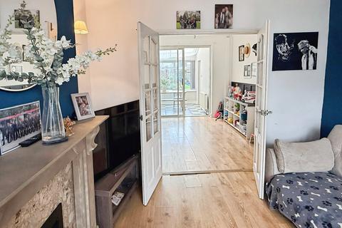 3 bedroom semi-detached house for sale, Seaford Road, Leicester, Leicester, LE2
