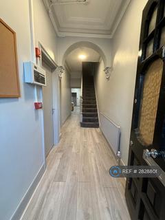 1 bedroom in a house share to rent, Philip Lane, London, N15