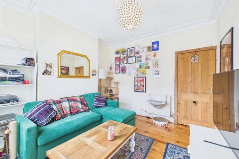 3 bedroom terraced house to rent, Buttermere Road, Sheffield
