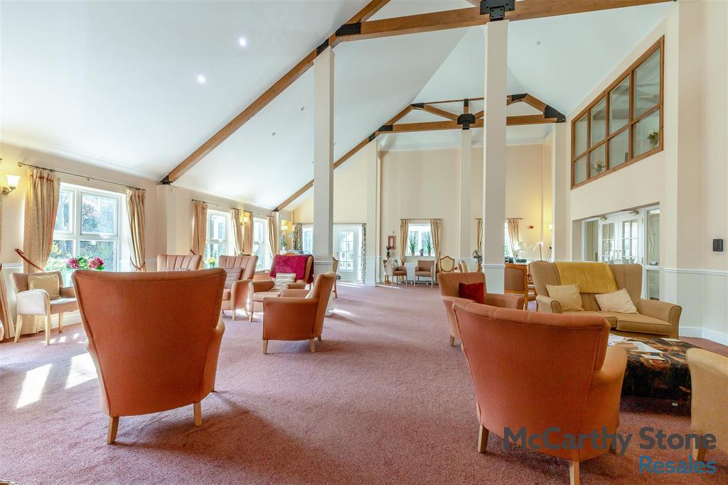 8681835-interior03.jpg