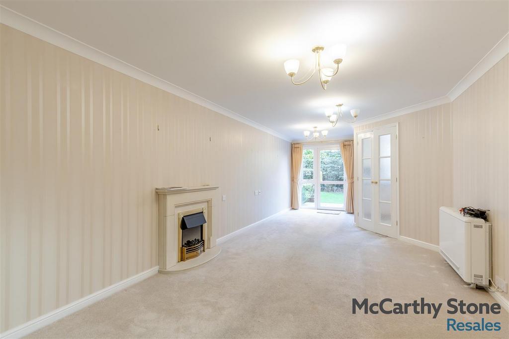 8681835-interior14.jpg