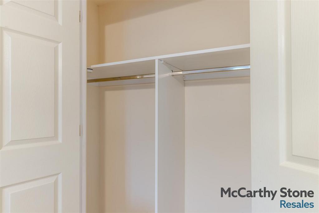 8681835-interior13.jpg