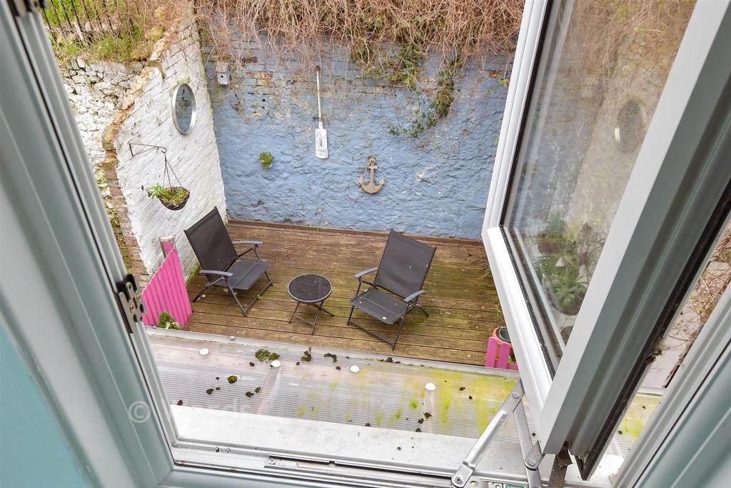 External Lifestyle Photograph