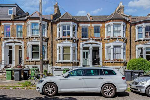 2 bedroom flat to rent, Waller Road, London SE14