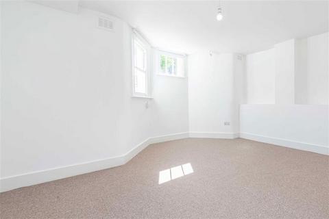 2 bedroom flat to rent, Waller Road, London SE14
