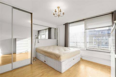 3 bedroom flat to rent, Smugglers Way, London SW18