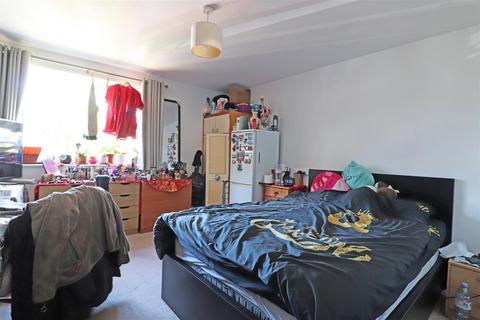 undefined, Ridgeway Road, Redhill