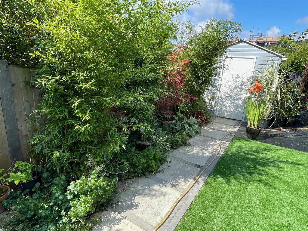 Garden 2.jpg