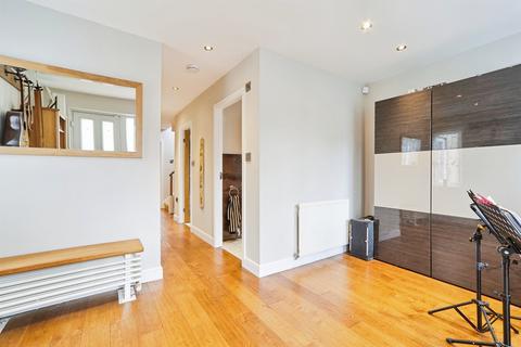 3 bedroom detached house for sale, Curlew Court, Keighley BD20