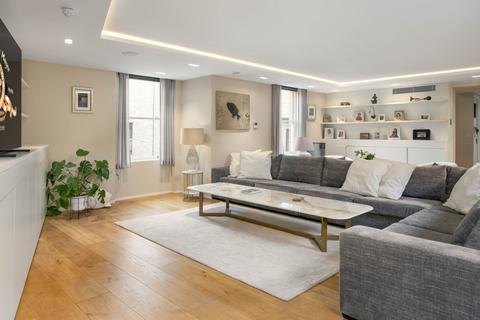 undefined, Victoria Gardens, Notting Hill, London