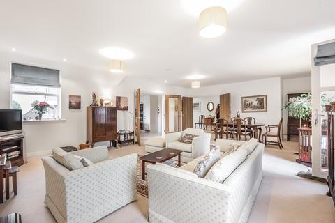 undefined, Overbury Avenue, Beckenham, BR3