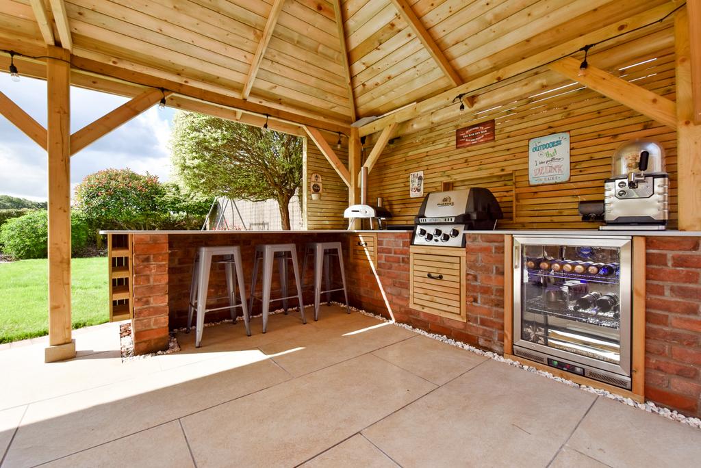 Outdoor kitchen