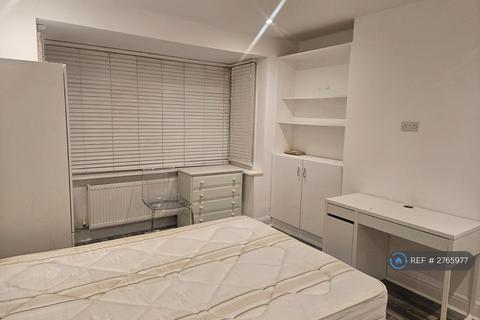 undefined, Cheam, Cheam, Sutton, SM3