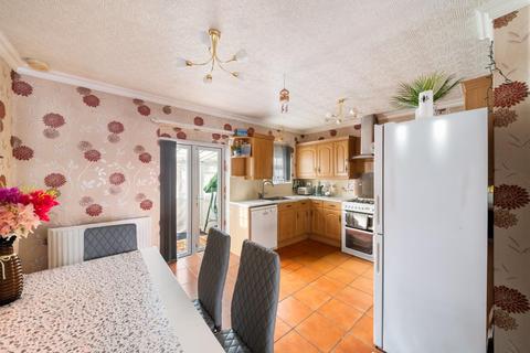 undefined, Whittington Avenue, Hayes