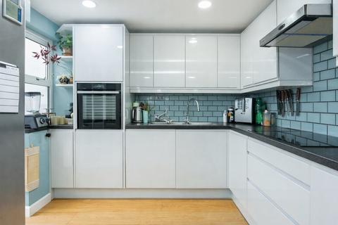 3 bedroom terraced house for sale, Melbourne Avenue, Dover, Kent, CT16