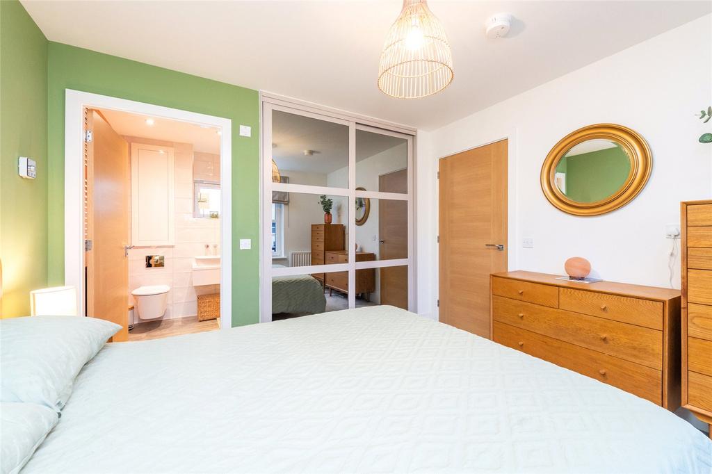 32 Sinton Park