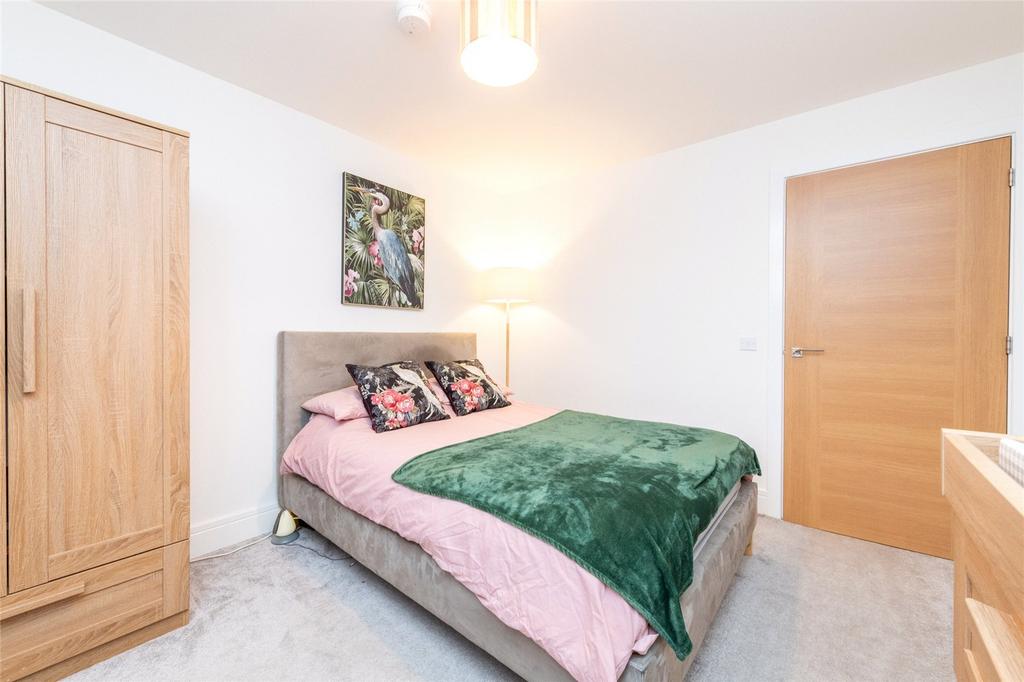 32 Sinton Park